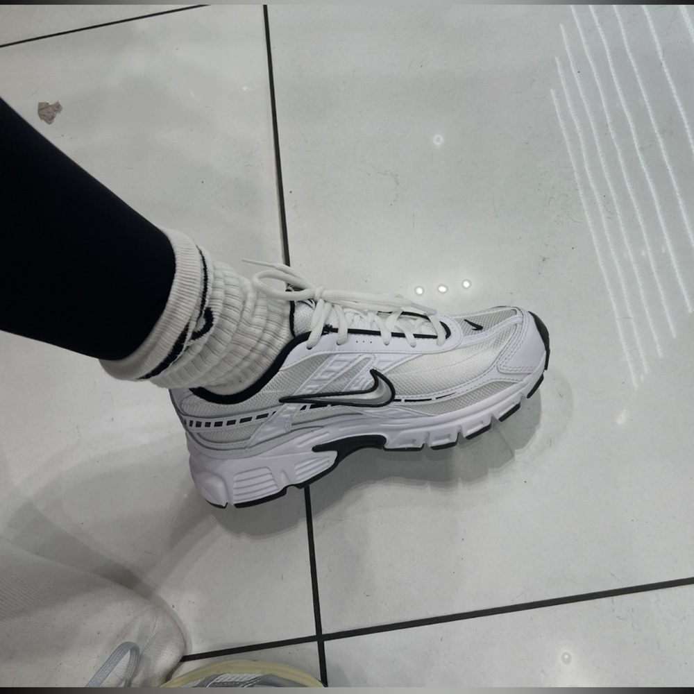 Nike Initiator